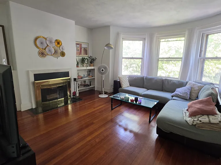 184 Naples Rd #5 — Photo 1