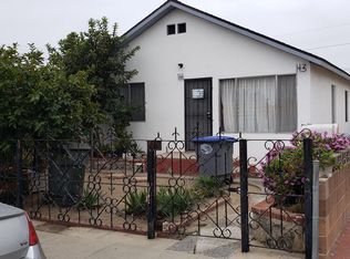 111 N Roosevelt Ave, Oxnard, CA 93030