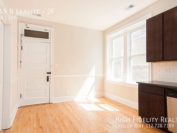 5th image of 845 N Leavitt St #2F