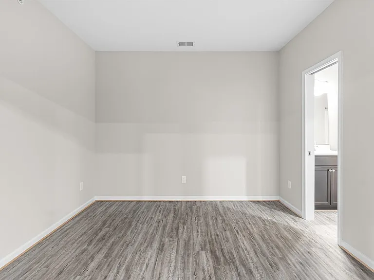 1503 Kathy Ann Way E — Photo 25