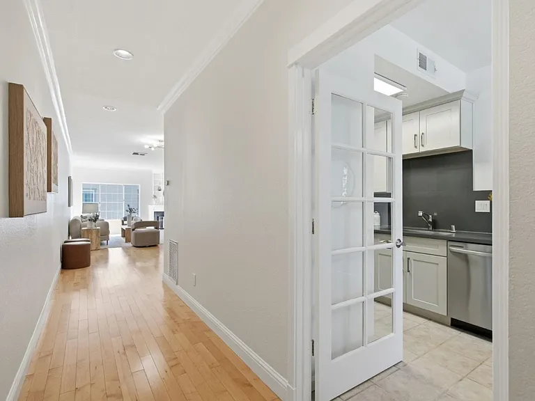 991 Belmont Ter #3 — Photo 9