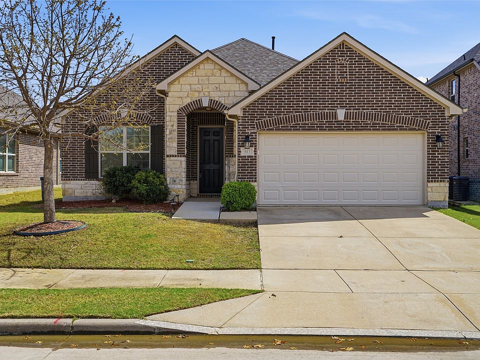 1st image of 613 Sundrop Dr