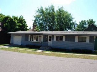 167 Pine St, Lake Linden, MI 49945