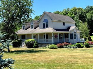7 Hampton Hills Dr, Marlboro, NY 12542