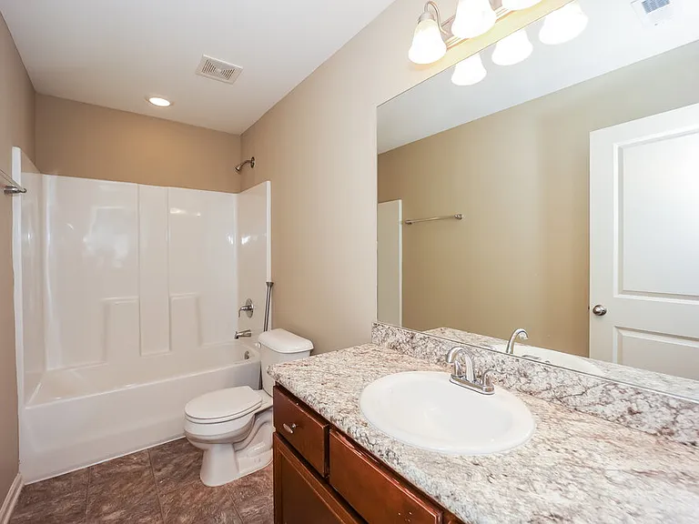 114 Saint Charles Pl — Photo 16