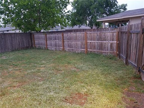 2nd image of 221 Fall Creek Dr