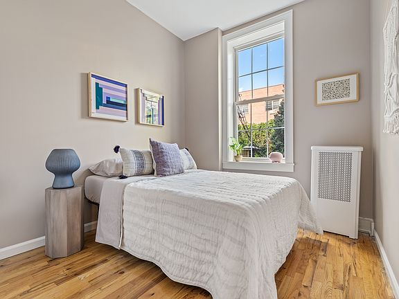 5th image of 83 Douglass St APT 1