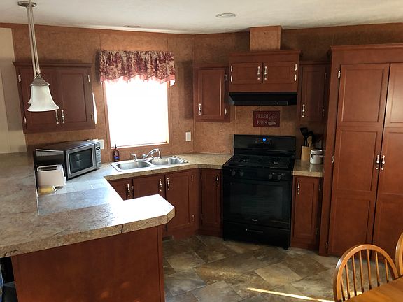 2nd image of 12 W Meadow Dr