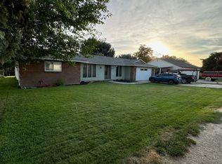 6913 Parkway Ln, Nampa, ID 83687