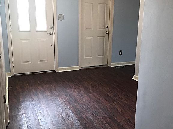 4th image of 2501 Middleground Dr