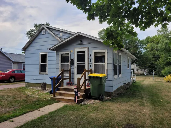 821 W Main St, Pipestone, MN 56164