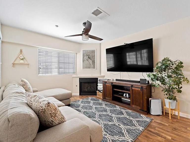 5084 Guava Ave #111 — Photo 4