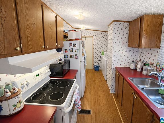 3rd image of 4920 Deer Run Rd