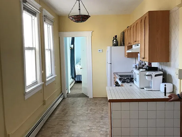 19 Sayre St #2 — Photo 2