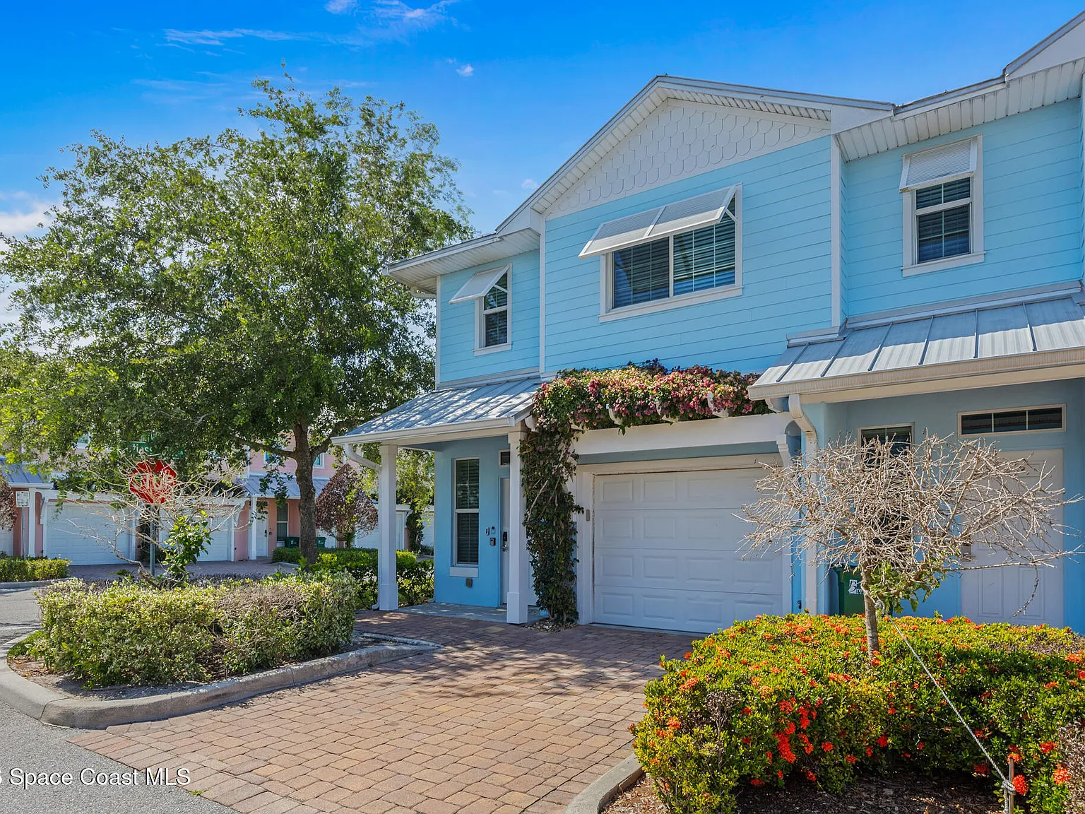 3 bed, 2.5 bath, 1483 sqft, $3,500 — Photo 3