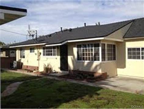 SERENE AND ENCLOSED REAR YARD