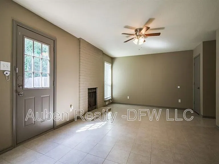 7716 Sable Ln — Photo 10