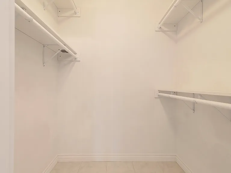5301 Balboa Blvd #Q302 — Photo 21
