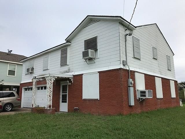 1st image of 2306 103rd St