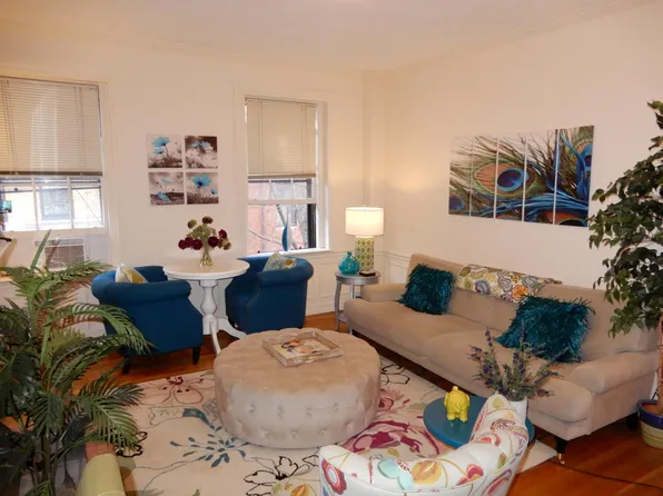 42 Grove St APT 2B, Boston, MA 02114