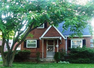 1st image of 1035 Warwick Pl