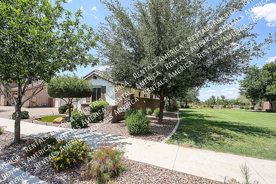 1st image of 20658 E Raven Dr