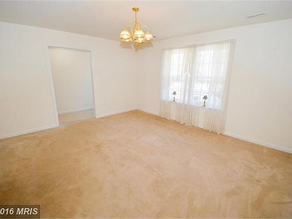 5th image of 11805 Plantation Dr