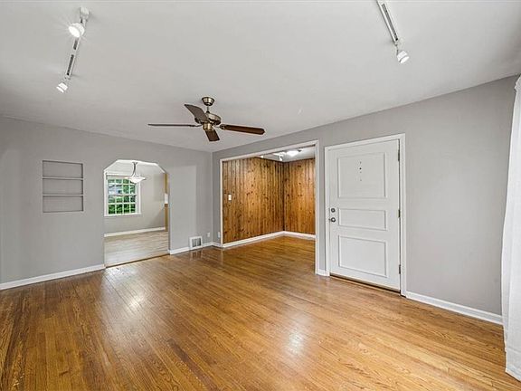 2nd image of 5344 Nall Ave