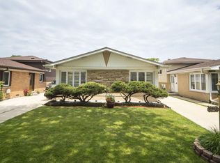 8256 W Maple Ave, Norridge, IL 60706
