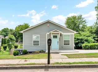 225 W Watt St, Alcoa, TN 37701