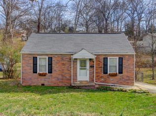 2330 Greenfield Ln, Knoxville, TN 37917