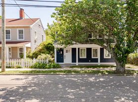 616 Main St, Greenport, NY