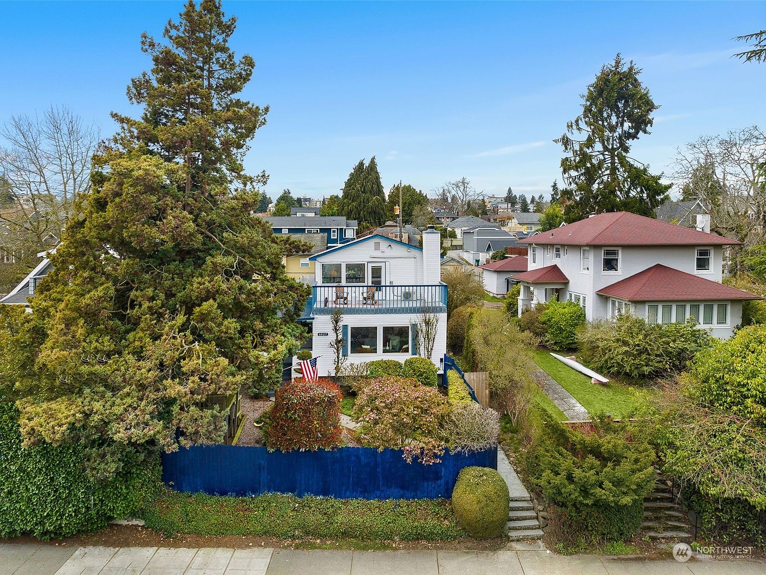 6807-aurora-avenue-n-seattle-wa-98103-zillow