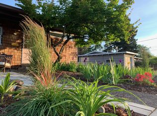 880 E 32nd Ave, Eugene, OR 97405