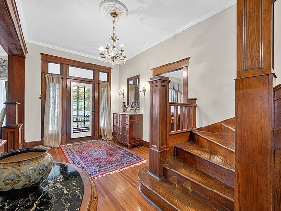 5th image of 204 Bright Ave