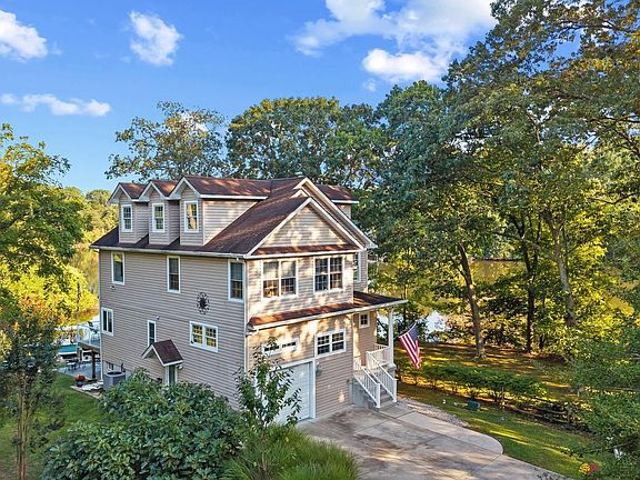 4th image of 301 Kingsberry Dr