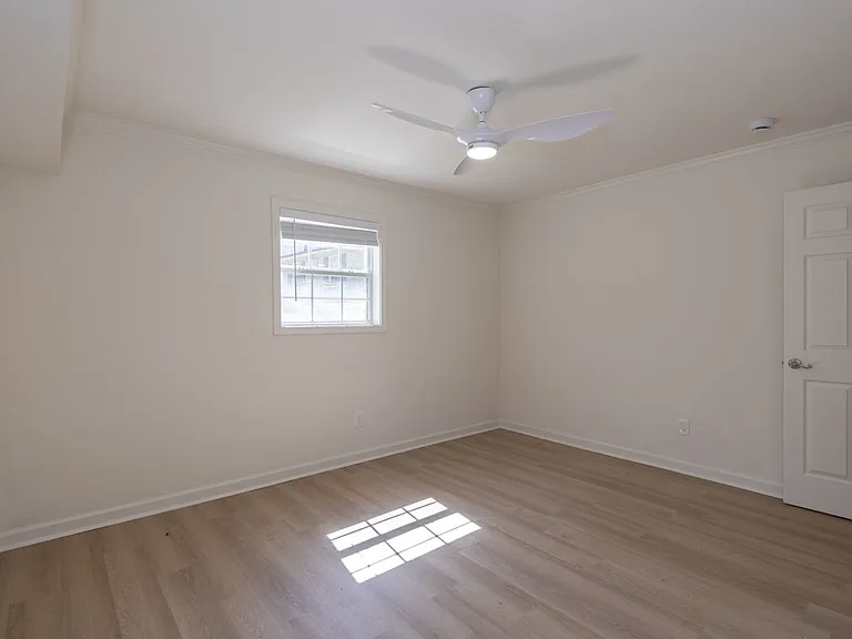 1100 Park Ln #202 — Photo 12