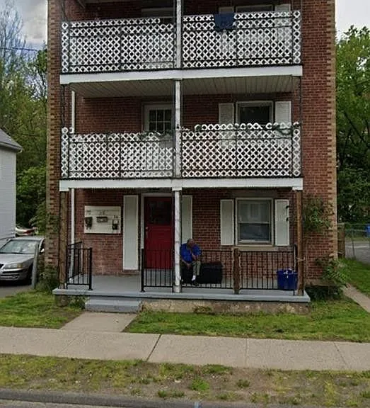 74 Park St #3 — Photo 14