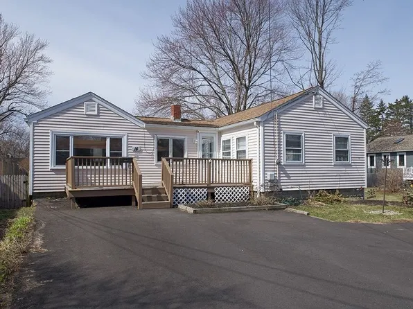 14 Hermon Ave, Haverhill, MA 01832