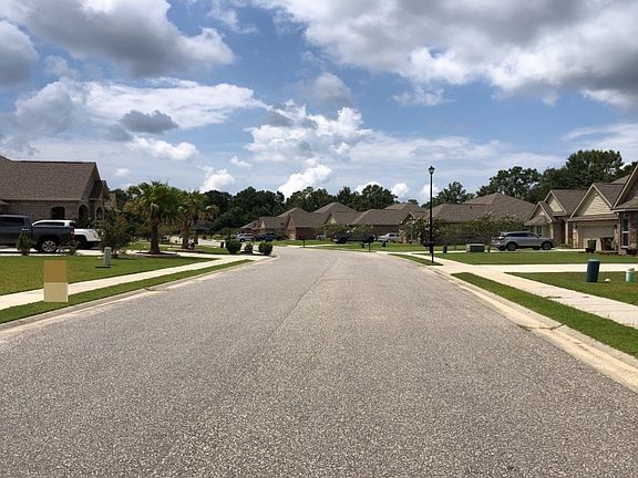4th image of 10482 Autumn Dr