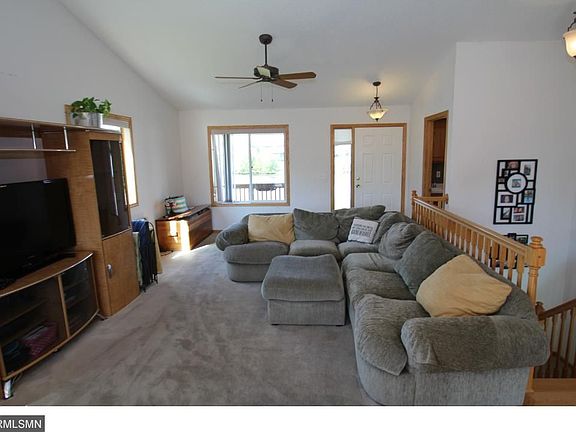 5th image of 901 Acacia Dr