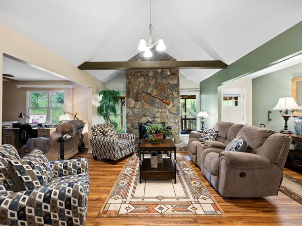 7716 Ridge Bay Dr, Hixson, TN 37343