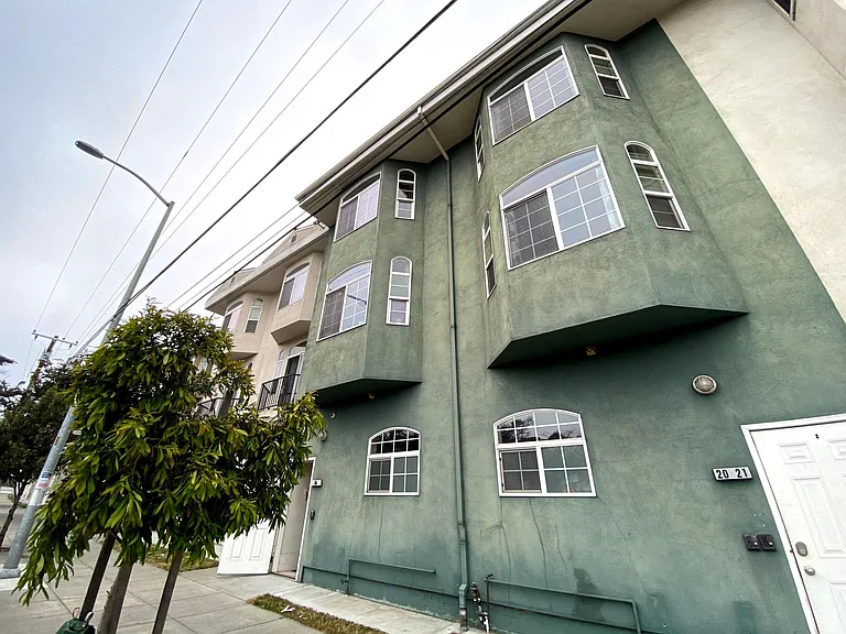400 Alemany Blvd — Photo 7