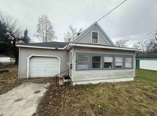 306 Lambert St, Knox, IN 46534