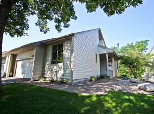 8481 Rice Lake Rd N, Maple Grove, MN 55369