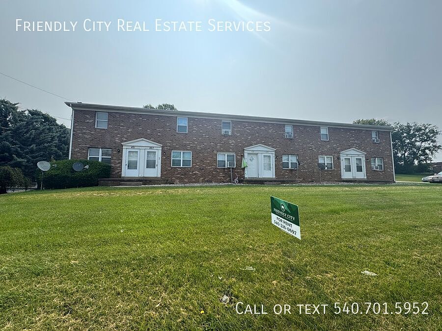 1st image of 421 S Main St