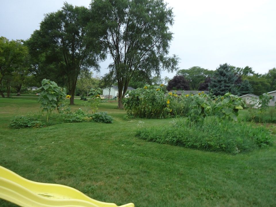 1st image of 7412 Oakwood Dr