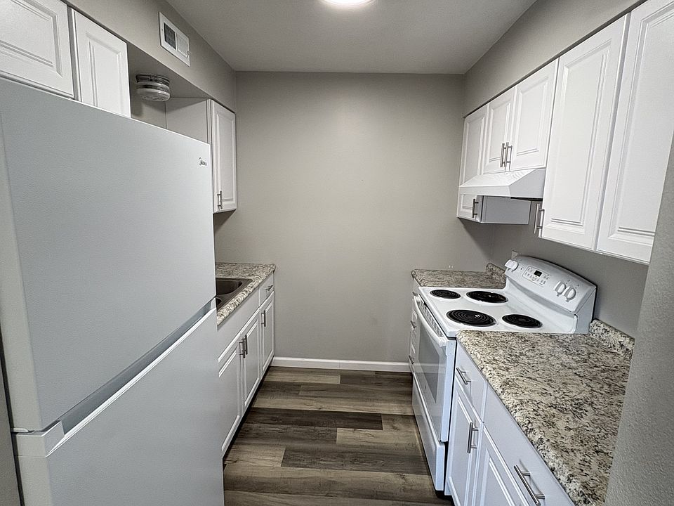 1st image of 1720 Leopold St #5