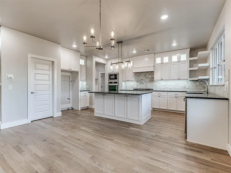 4308 Luke Ln — Photo 13