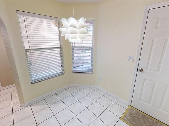 3rd image of 454 Date Palm Ct NE